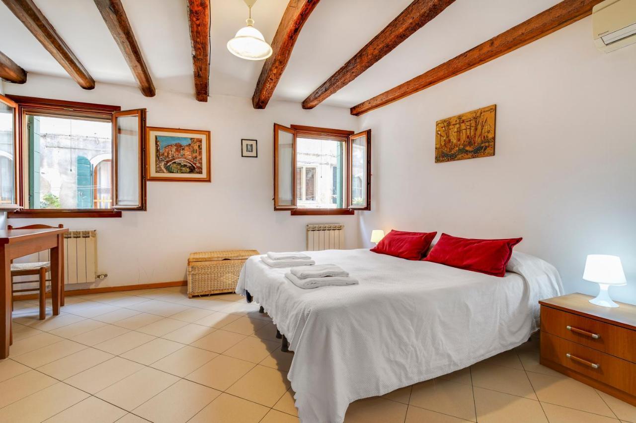 B&B Giardini Venesia Bagian luar foto