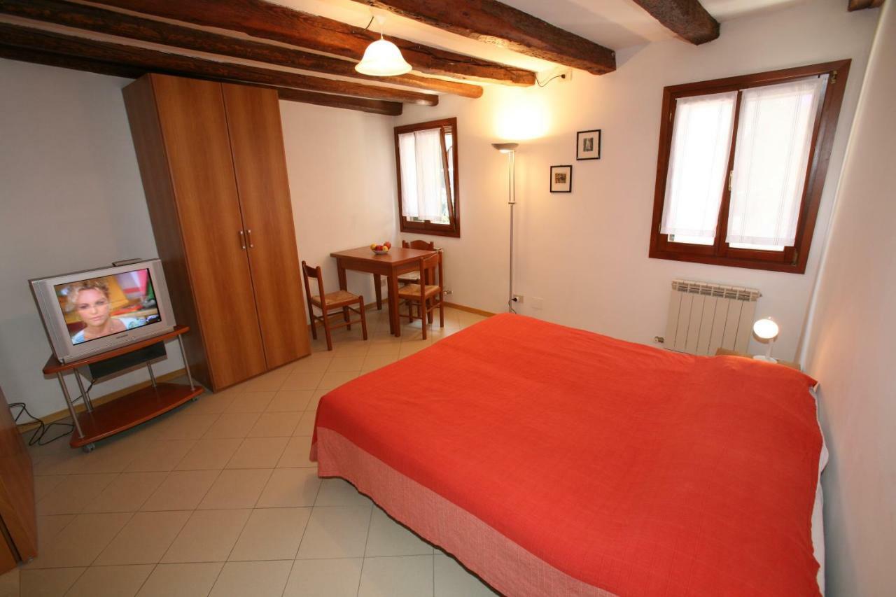 B&B Giardini Venesia Bagian luar foto
